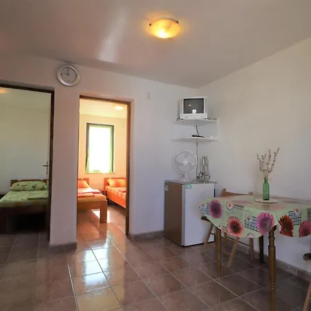 Appartement Vera No 3 Vir