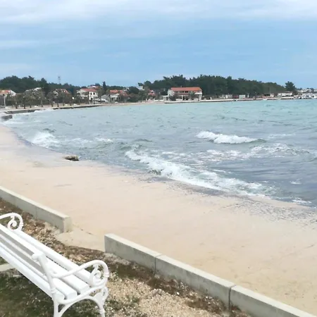 Vera No 3 Apartment